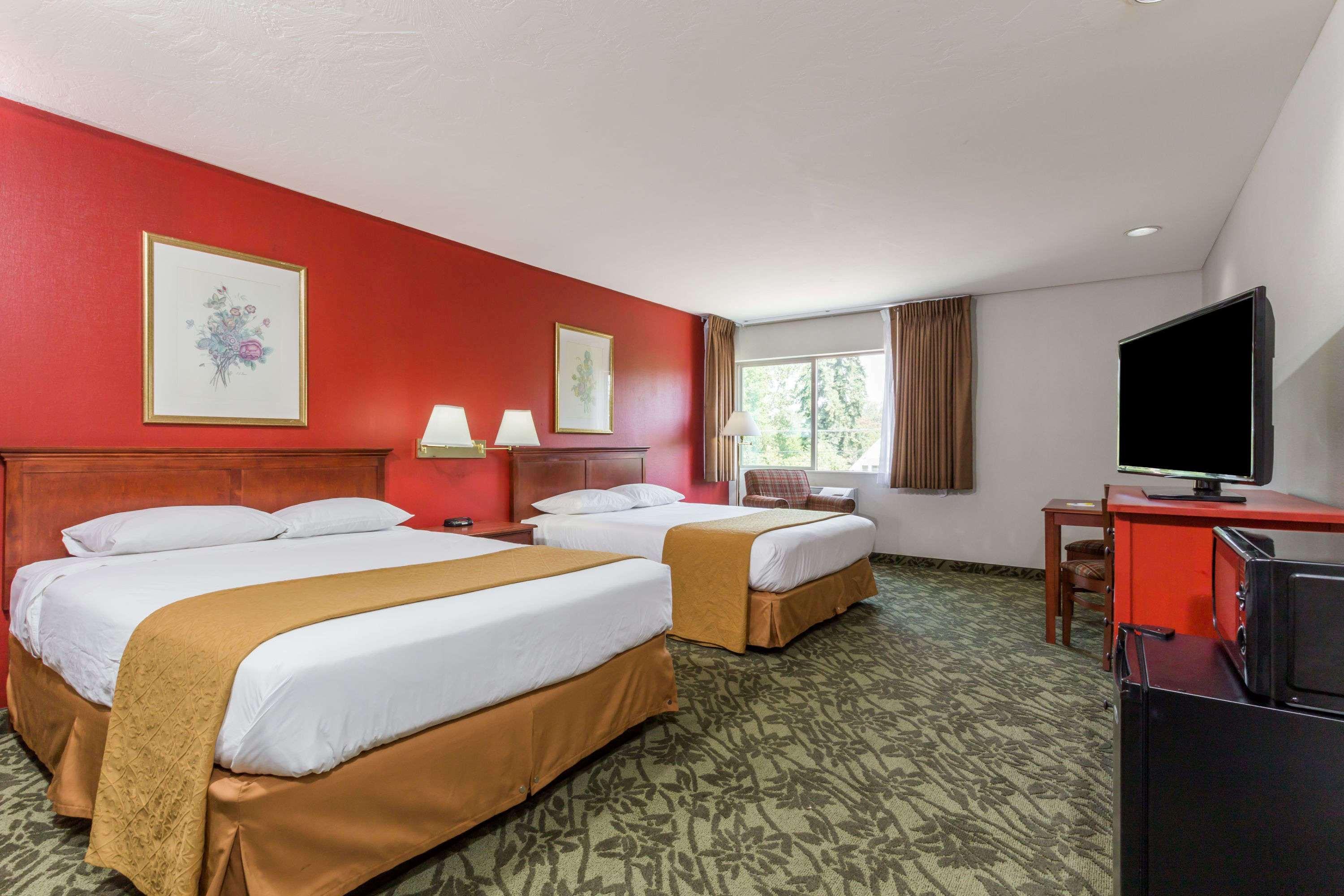 Days Inn By Wyndham Eugene Downtown/University Buitenkant foto