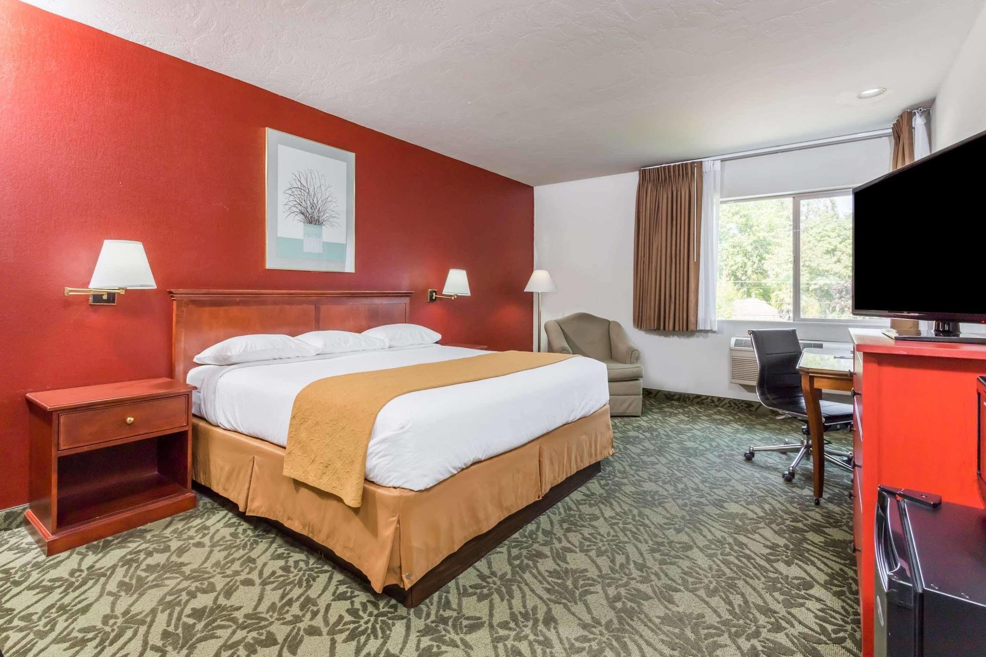 Days Inn By Wyndham Eugene Downtown/University Buitenkant foto